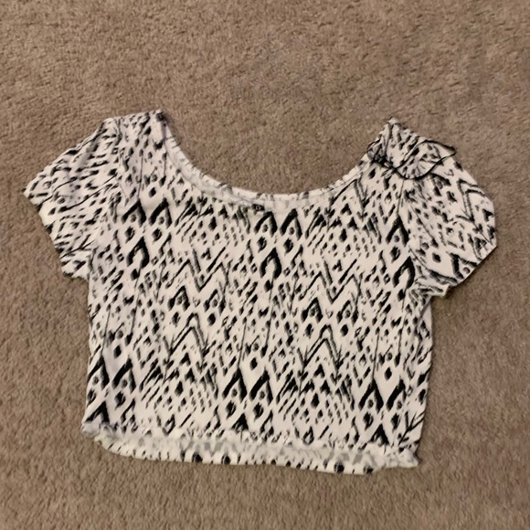 Crop top - Picture 2 of 2